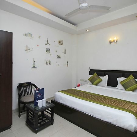 Oyo 9030 Hotel Delhi Airport Plaza Yeni Delhi Dış mekan fotoğraf