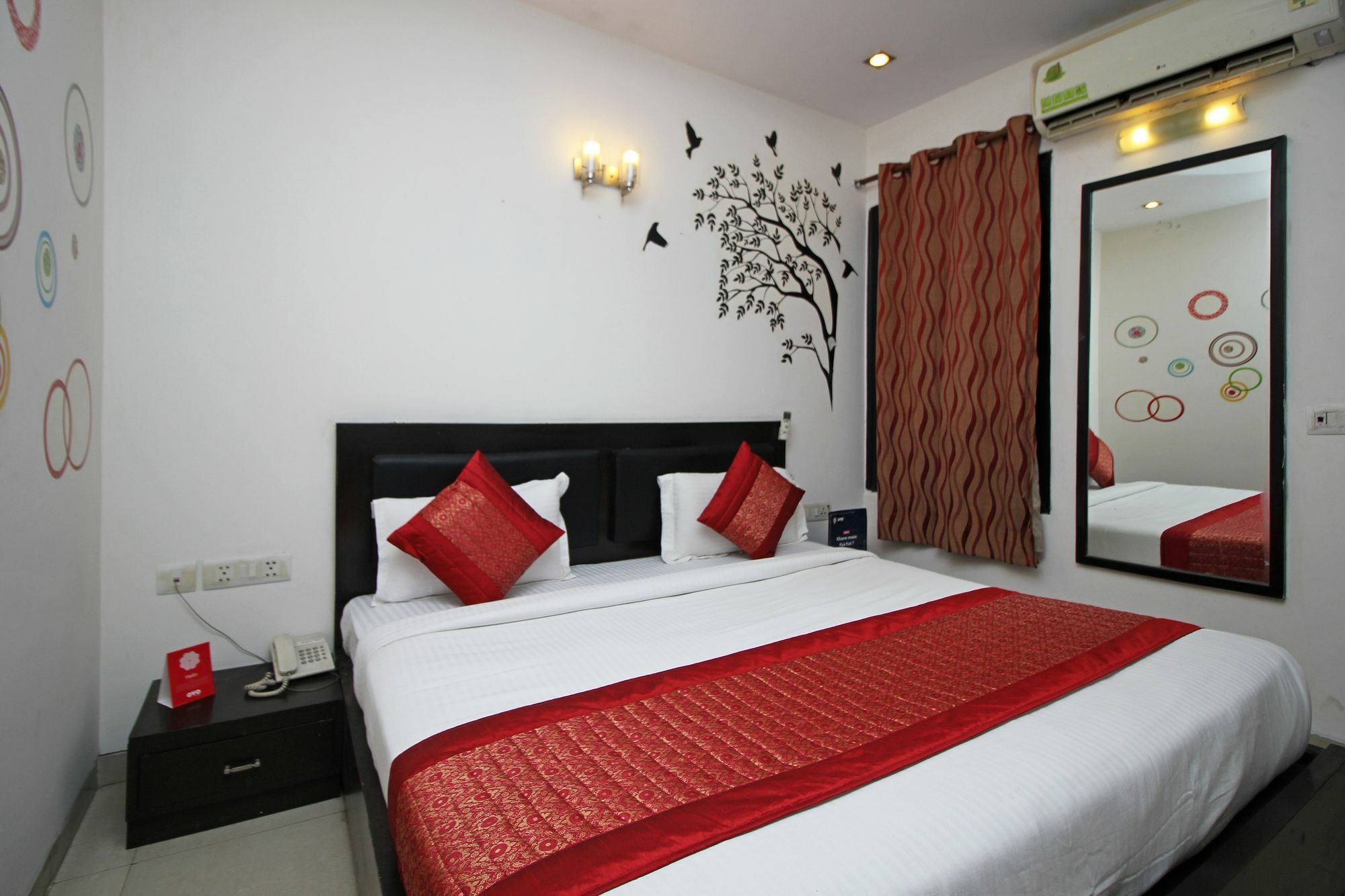 Oyo 9030 Hotel Delhi Airport Plaza Yeni Delhi Dış mekan fotoğraf
