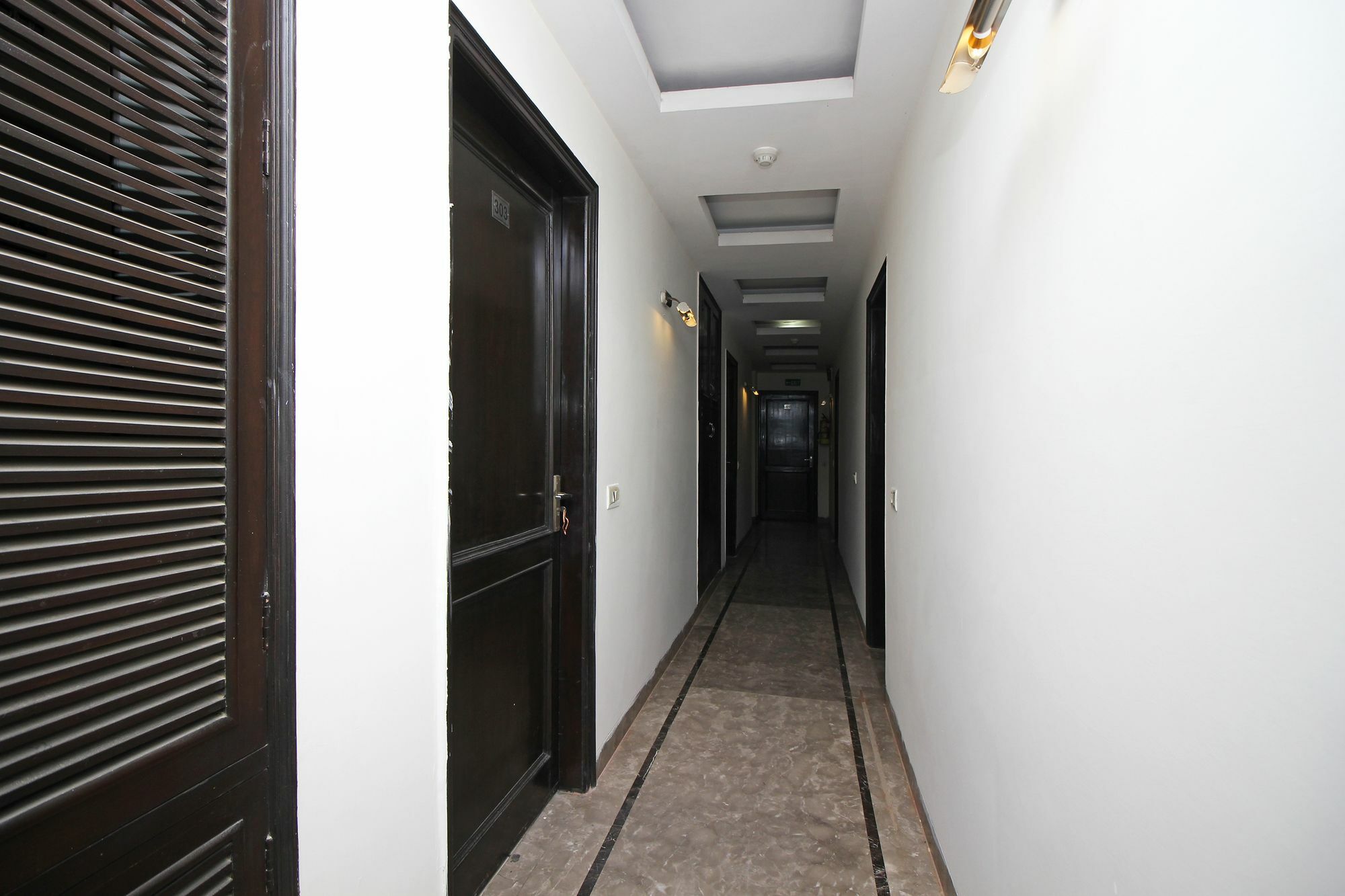 Oyo 9030 Hotel Delhi Airport Plaza Yeni Delhi Dış mekan fotoğraf